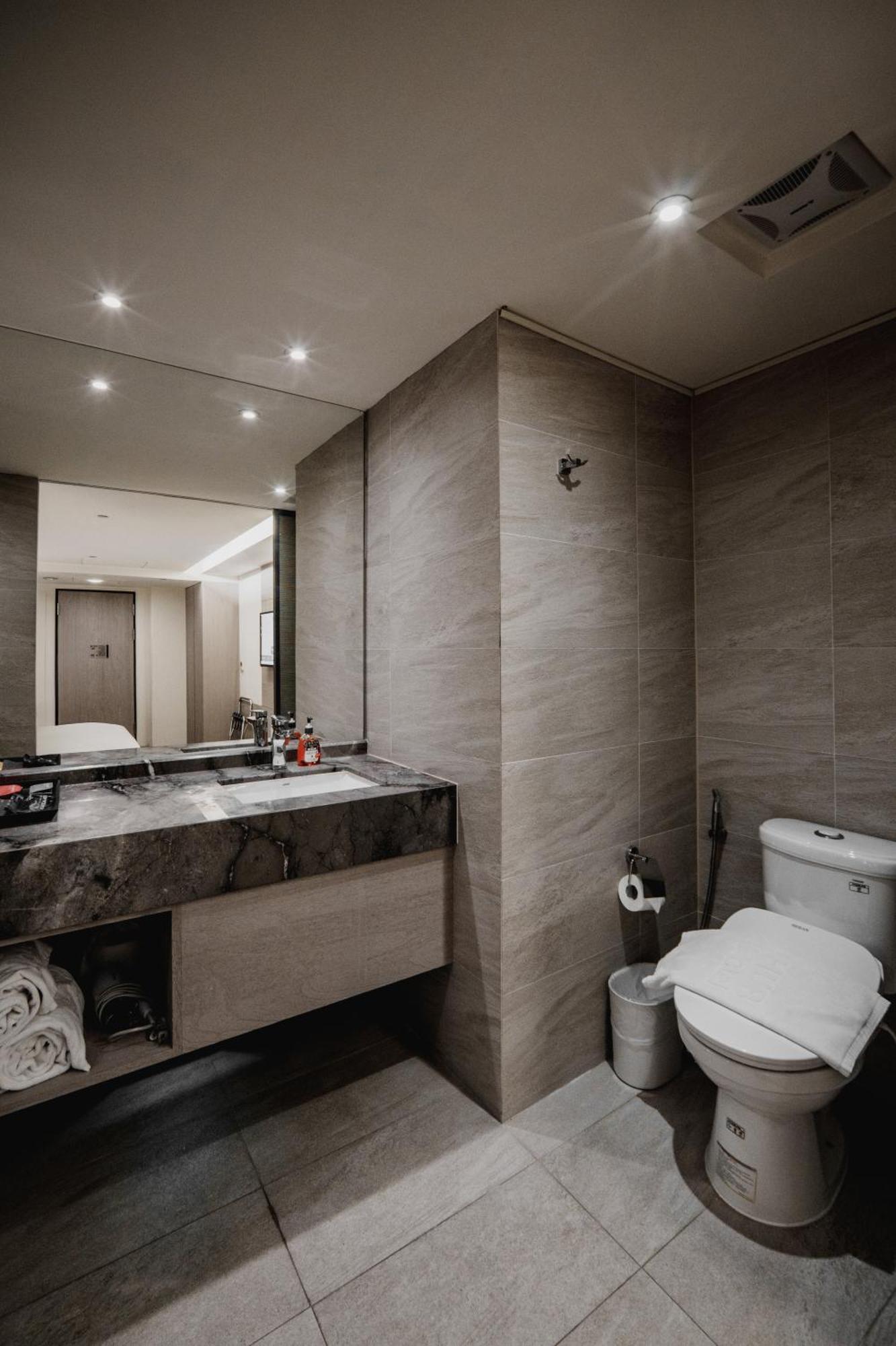 Hub Hotel Kaohsiung Yawan Branch Luaran gambar